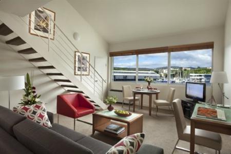 фото отеля Somerset on the Pier Apartments Hobart