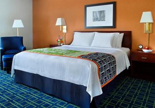 фото отеля Fairfield Inn Boston Woburn