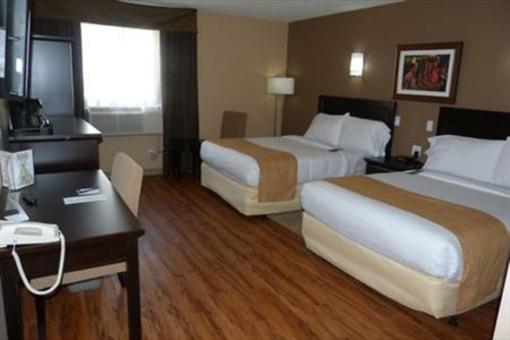 фото отеля Sawridge Inn & Conference Center Peace River