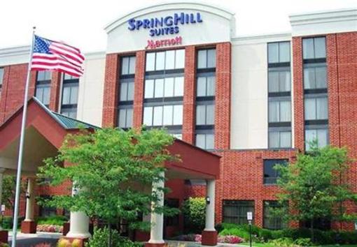 фото отеля SpringHill Suites Warrenville