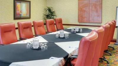 фото отеля Hilton Garden Inn Toronto / Burlington