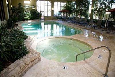 фото отеля Embassy Suites Hotel Austin Central