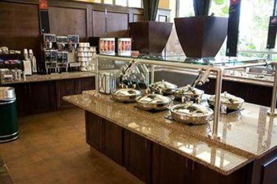 фото отеля Embassy Suites Hotel Austin Central