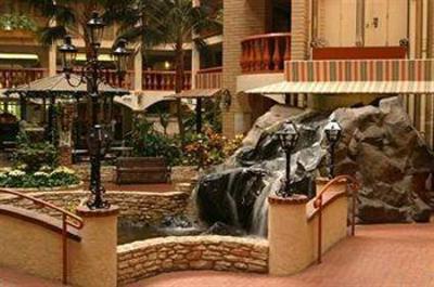 фото отеля Embassy Suites Hotel Austin Central