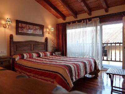 фото отеля Hotel Itxas Gain Getaria