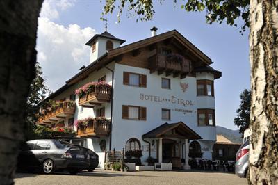 фото отеля Hotel Tirol Sover
