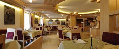 фото отеля Hotel Tirol Sover