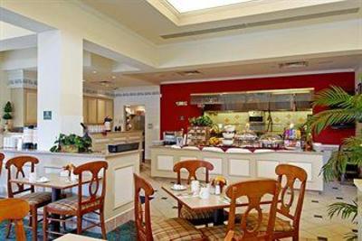 фото отеля Hilton Garden Inn Rockaway