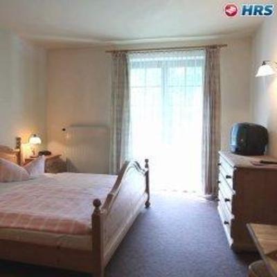 фото отеля Landhotel Osterlamm Grünhain-Beierfeld
