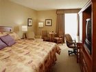 фото отеля Carriage House Inn Calgary