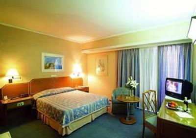 фото отеля Ionis Hotel