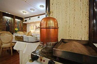 фото отеля Ionis Hotel