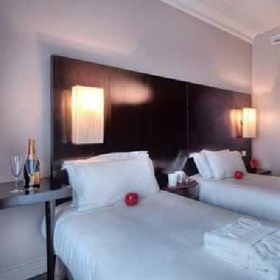 фото отеля Best Western Elysees Paris Monceau