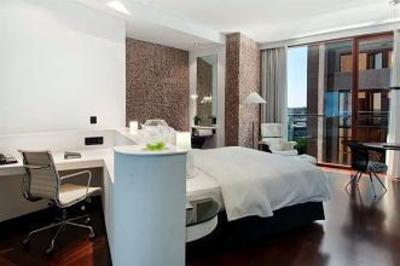 фото отеля Hilton Madrid Airport