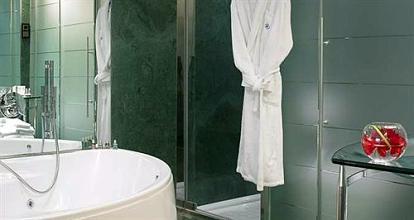 фото отеля Hilton Madrid Airport