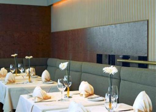 фото отеля Holiday Inn Cologne Bonn Airport