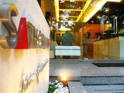 фото отеля Sathorn Place