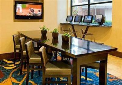 фото отеля Redmond Marriott Town Center
