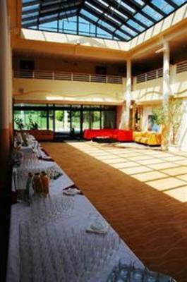 фото отеля Holiday Inn Calais Coquelles