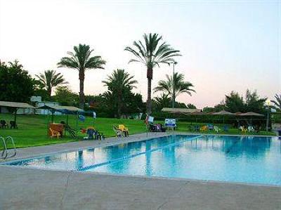 фото отеля Almog Holiday Village