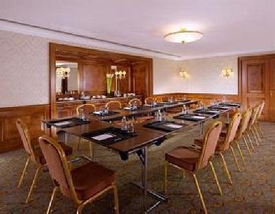 фото отеля Fairmont Grand Hotel Kyiv