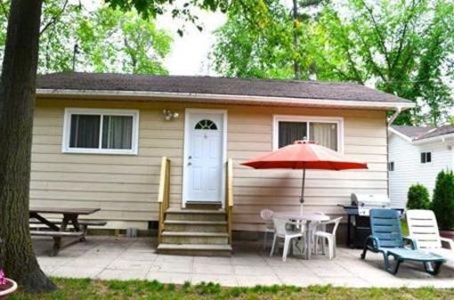 фото отеля Angels Wasaga Cottages