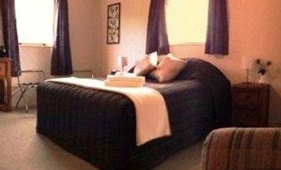 фото отеля Inn the Bay Bed & Breakfast