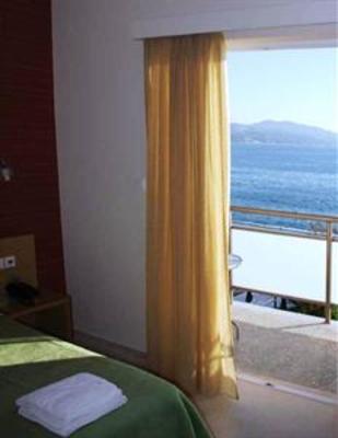 фото отеля Hotel Flisvos Kalamata