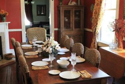 фото отеля Carroll House Bed and Breakfast