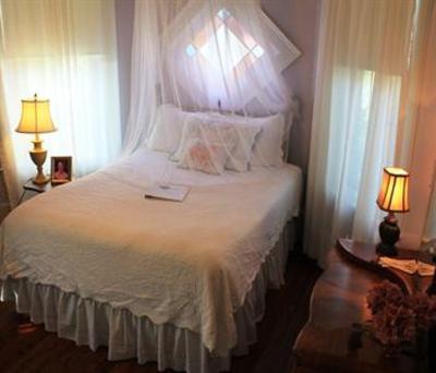 фото отеля Carroll House Bed and Breakfast
