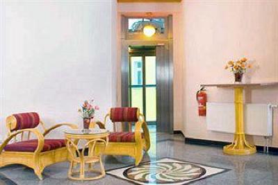 фото отеля Thang Long Hotel & Restaurant