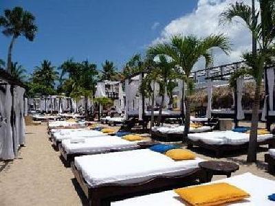 фото отеля Tropical Suites
