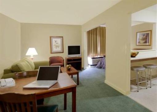 фото отеля Extended Stay America - Montgomery - Carmichael Rd.