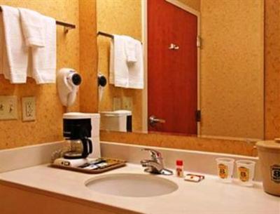 фото отеля Super 8 Owingsville