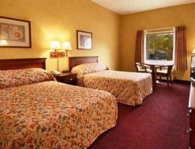 фото отеля Super 8 Owingsville