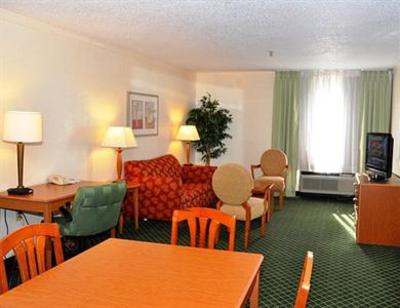 фото отеля Fairfield Inn & Suites Atlanta Vinings