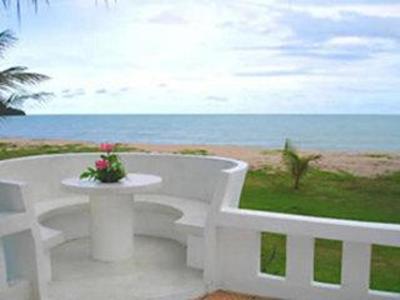 фото отеля Haad Piti Resort Sichon