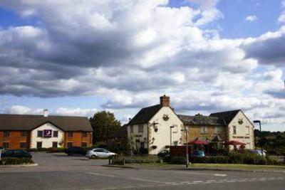 фото отеля Premier Inn Waltham Abbey