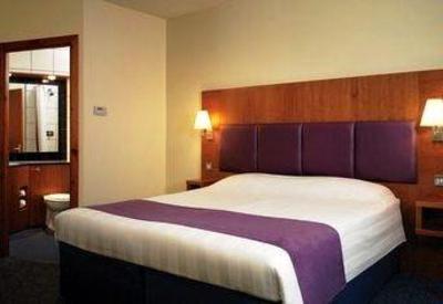 фото отеля Premier Inn Waltham Abbey