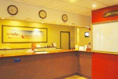 фото отеля International Beach Resort Gold Coast