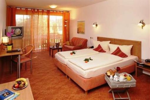 фото отеля Land Und Aktivhotel Altmühlaue Bad Rodach
