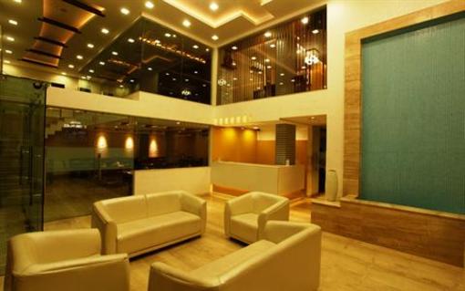 фото отеля Hotel Crown Palace Allahabad