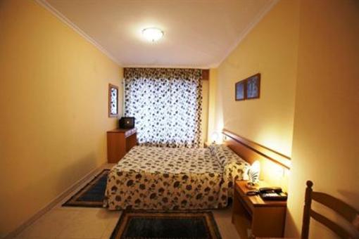фото отеля Apartamentos O Val Do Naseiro