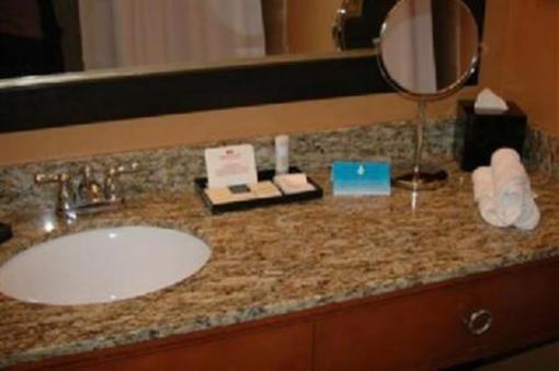 фото отеля Crowne Plaza Hotel Washington DC-Rockville