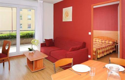 фото отеля Sejours & Affaires Aparthotel Saint-Genis-Pouilly