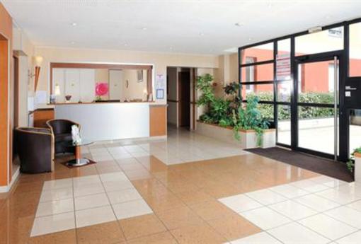 фото отеля Sejours & Affaires Aparthotel Saint-Genis-Pouilly