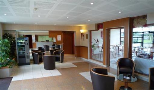 фото отеля Sejours & Affaires Aparthotel Saint-Genis-Pouilly