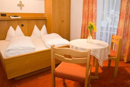 фото отеля Lindenhof Pension Fuschl am See