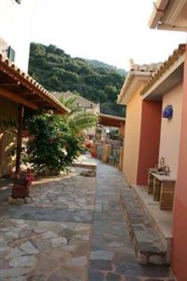 фото отеля Villas Cavo Marathia