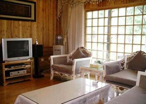 фото отеля Ningguo Enlong Wooden Villa